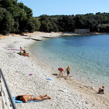 With A Parking Space Banjole, - 7488 * Pola