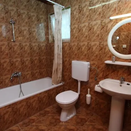 With A Parking Space Banjole, - 7488 Pola